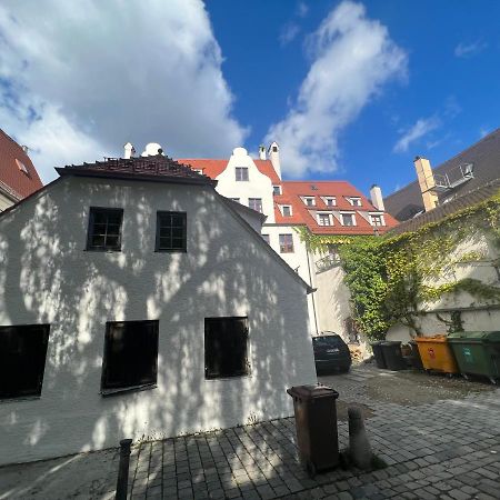 Liboria I Als Gruppe Im Denkmal Augsburgs Lägenhet Exteriör bild