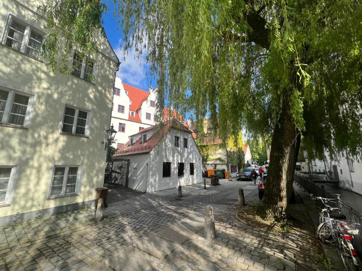 Liboria I Als Gruppe Im Denkmal Augsburgs Lägenhet Exteriör bild