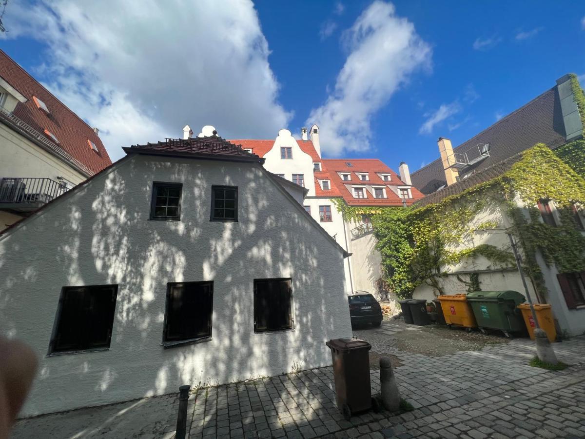 Liboria I Als Gruppe Im Denkmal Augsburgs Lägenhet Exteriör bild